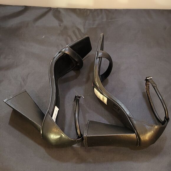 BRAND NEW OLIVIA JOHNSON BLOCK TRIANGLE HEEL SQUARE TOE SANDAL - Picture 10 of 14
